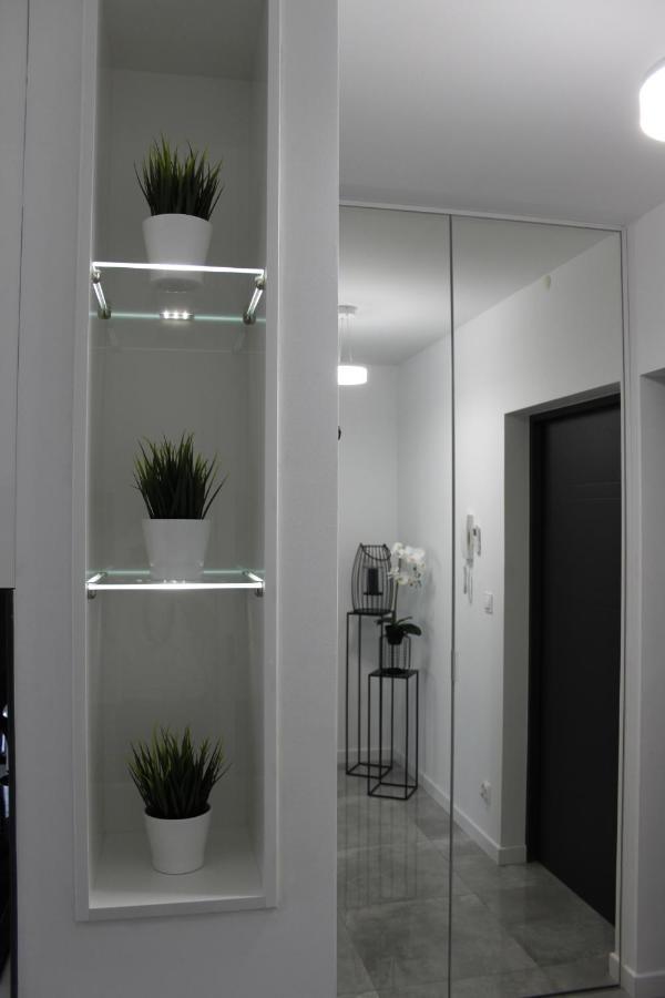 Apartament Wroclaw Centrum Galeria Magnolia エクステリア 写真
