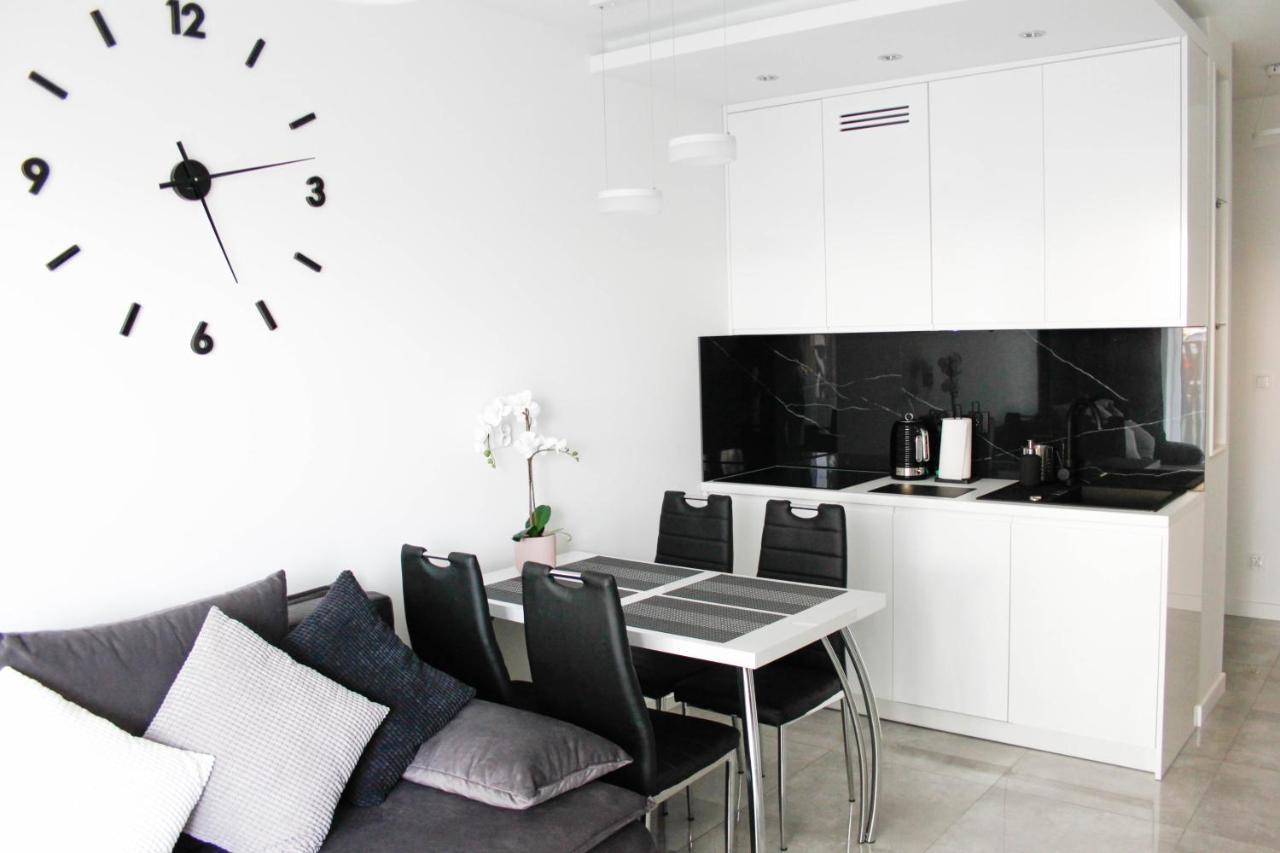 Apartament Wroclaw Centrum Galeria Magnolia エクステリア 写真