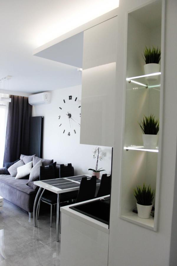 Apartament Wroclaw Centrum Galeria Magnolia エクステリア 写真